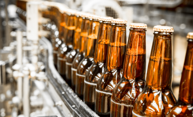beer_bottles_on_coveyor_belt